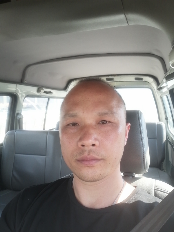新旺丁的第一张照片--藤县上门女婿服务网